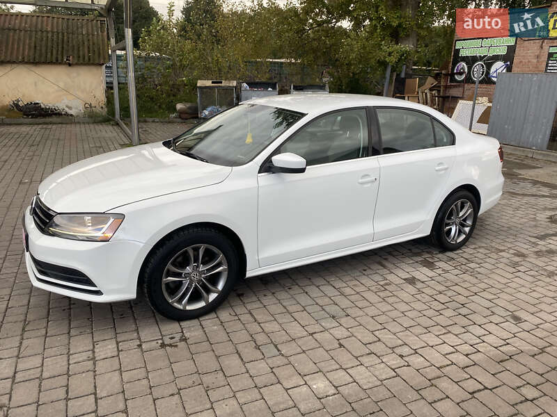 Седан Volkswagen Jetta 2017 в Львове