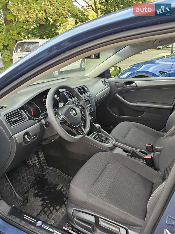 Седан Volkswagen Jetta 2014 в Киеве