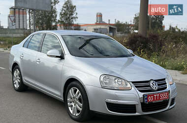 Седан Volkswagen Jetta 2006 в 