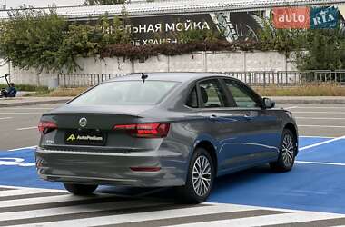 Седан Volkswagen Jetta 2019 в 
