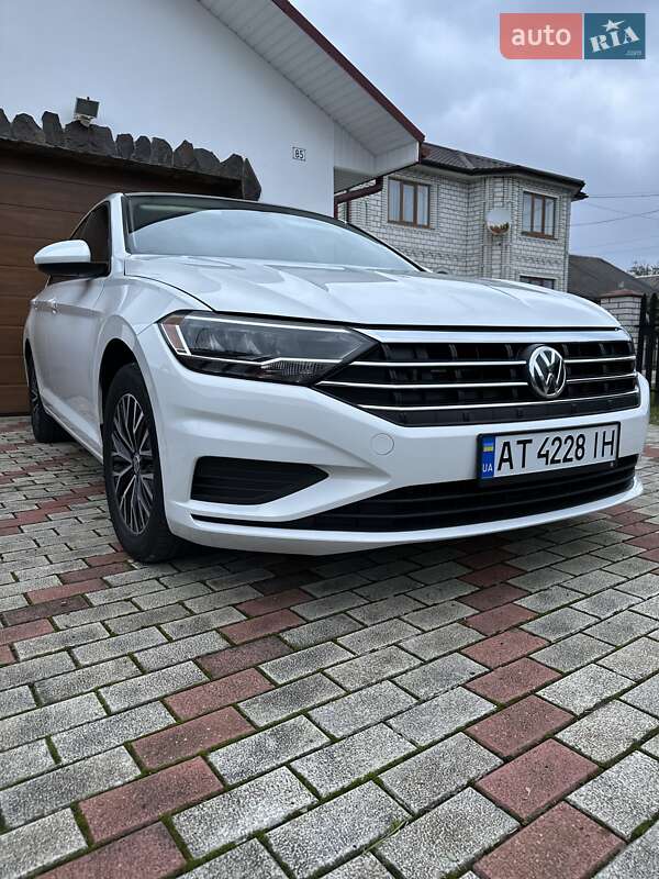 Седан Volkswagen Jetta 2019 в Івано-Франківську