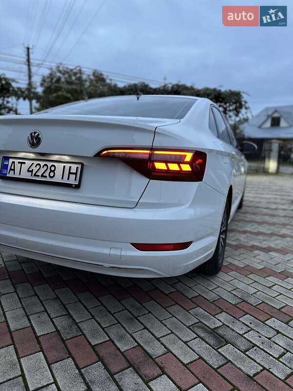 Седан Volkswagen Jetta 2019 в Івано-Франківську