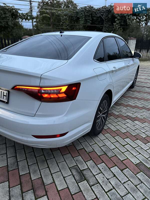 Седан Volkswagen Jetta 2019 в Івано-Франківську