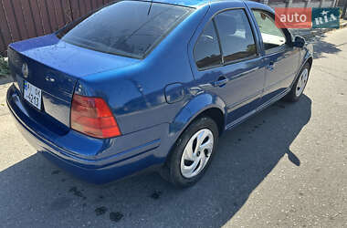 Седан Volkswagen Jetta 2002 в 