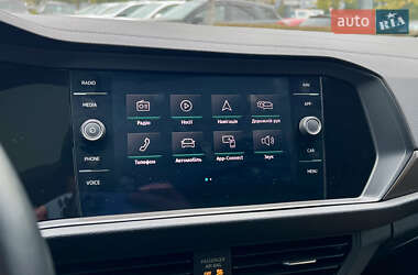 Седан Volkswagen Jetta 2018 в 