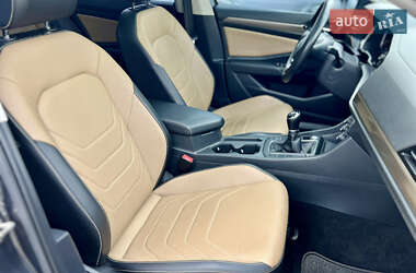 Седан Volkswagen Jetta 2018 в 