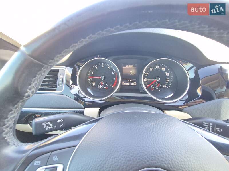 Седан Volkswagen Jetta 2016 в Житомирі фото 28 Седан Volkswagen Jetta 2016 в Житомирі