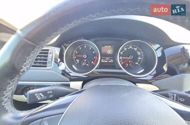 Седан Volkswagen Jetta 2016 в 