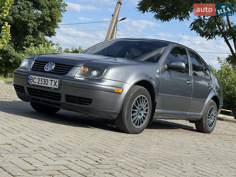 Седан Volkswagen Jetta 2003 в Золочеве