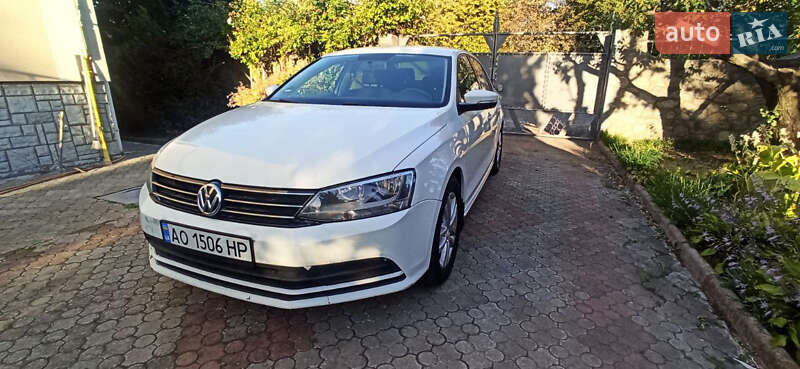 Volkswagen Jetta 2015