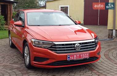 Седан Volkswagen Jetta 2018 в Львове