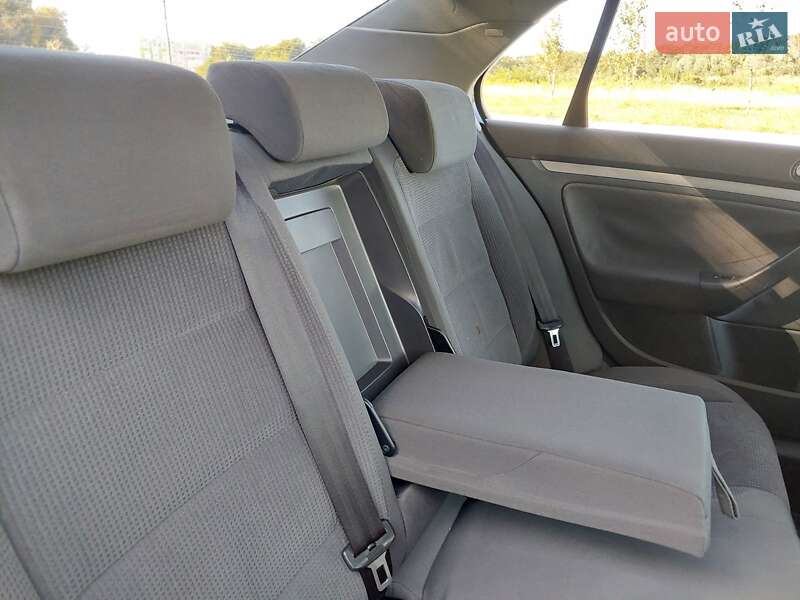 Седан Volkswagen Jetta 2007 в Львове фото 28 Седан Volkswagen Jetta 2007 в Львове