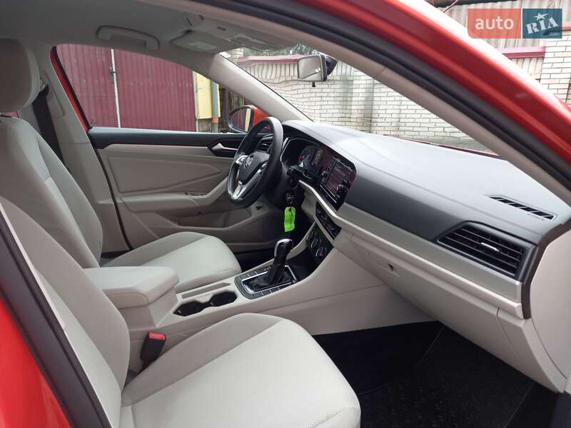 Седан Volkswagen Jetta 2018 в Львові фото 47 Седан Volkswagen Jetta 2018 в Львові