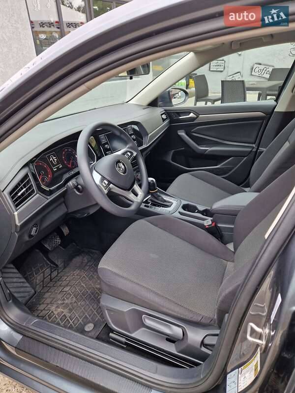 Седан Volkswagen Jetta 2019 в Балті