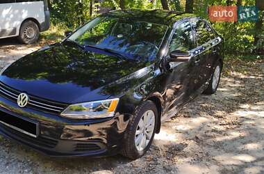 Седан Volkswagen Jetta 2014 в Хмельницком