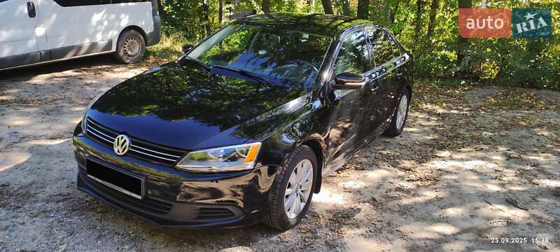 Седан Volkswagen Jetta 2014 в Хмельницькому