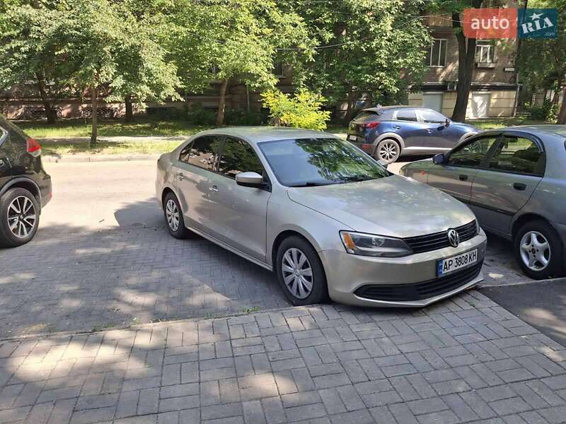 Volkswagen Jetta 2013