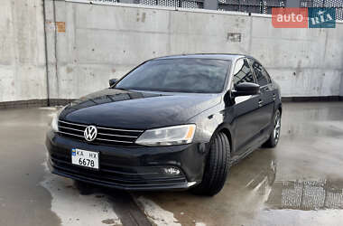 Седан Volkswagen Jetta 2015 в Киеве