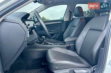 Седан Volkswagen Jetta 2019 в 
