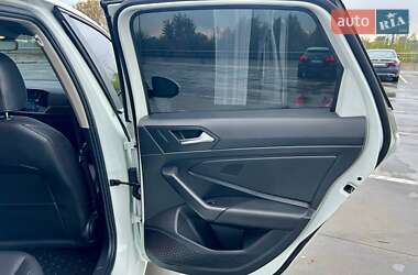 Седан Volkswagen Jetta 2019 в 