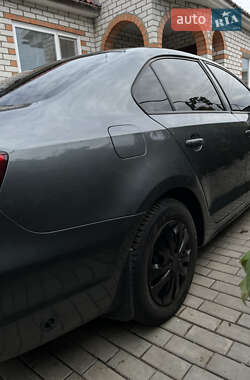 Седан Volkswagen Jetta 2014 в 