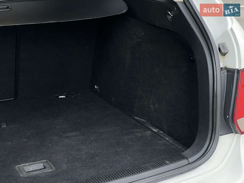 Универсал Volkswagen Jetta 2010 в Киеве фото 49 Универсал Volkswagen Jetta 2010 в Киеве