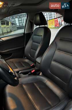 Седан Volkswagen Jetta 2015 в 