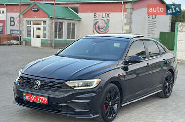 Седан Volkswagen Jetta 2020 в 