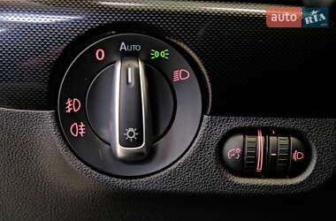 Седан Volkswagen Jetta 2013 в 