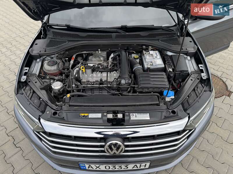 Седан Volkswagen Jetta 2019 в Харкові