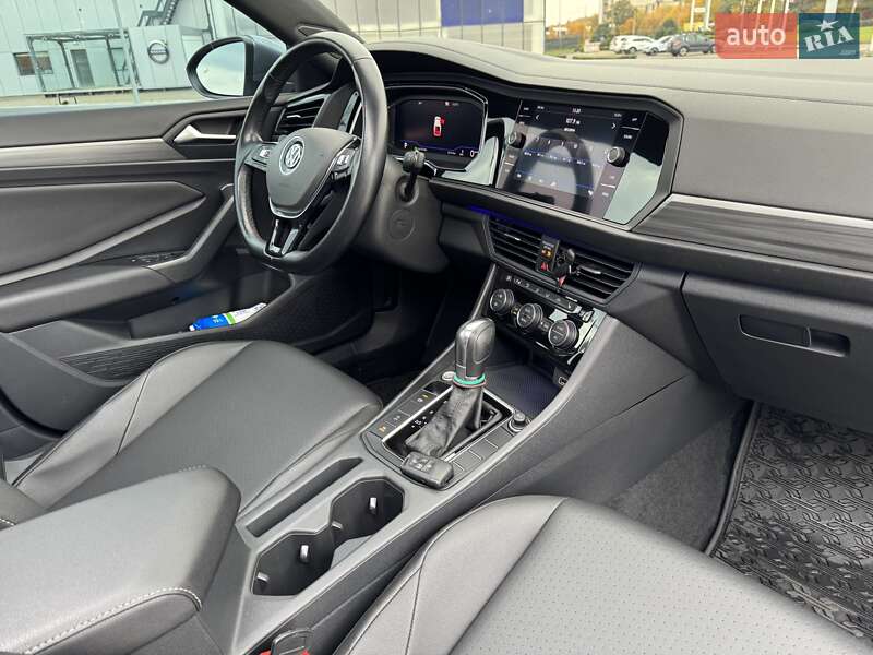 Седан Volkswagen Jetta 2019 в Харкові