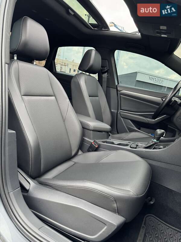 Седан Volkswagen Jetta 2019 в Харкові