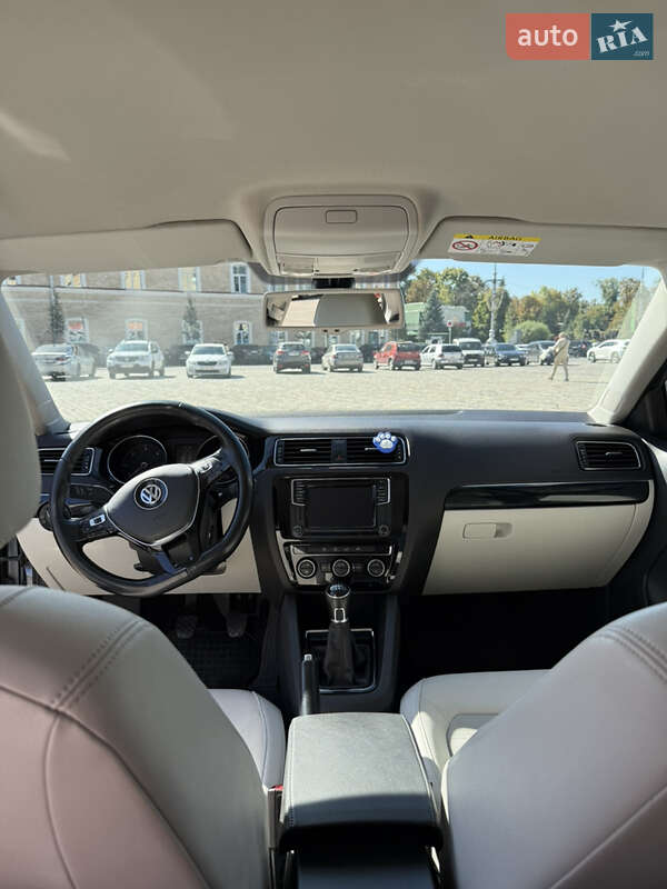 Седан Volkswagen Jetta 2016 в Харкові фото 18 Седан Volkswagen Jetta 2016 в Харкові