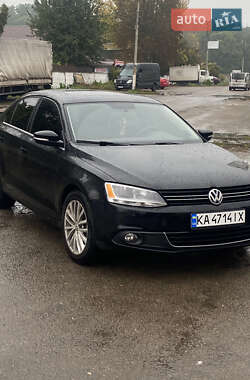 Седан Volkswagen Jetta 2012 в Борисполі
