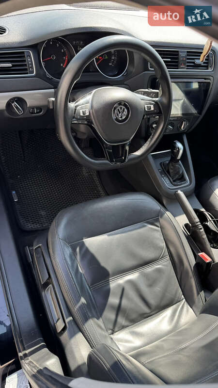 Седан Volkswagen Jetta 2016 в Одессе