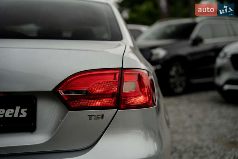 Седан Volkswagen Jetta 2012 в Черновцах фото 8 Седан Volkswagen Jetta 2012 в Черновцах