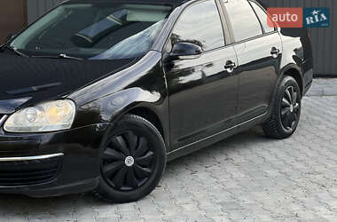 Седан Volkswagen Jetta 2007 в 