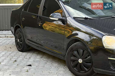 Седан Volkswagen Jetta 2007 в 