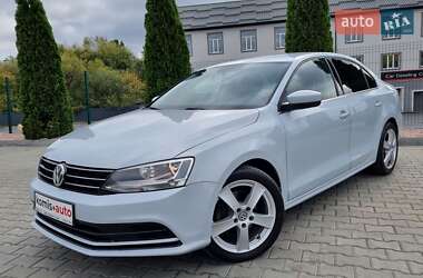Седан Volkswagen Jetta 2017 в 