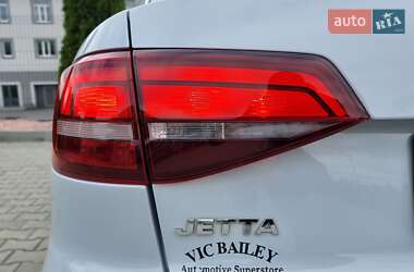 Седан Volkswagen Jetta 2017 в 