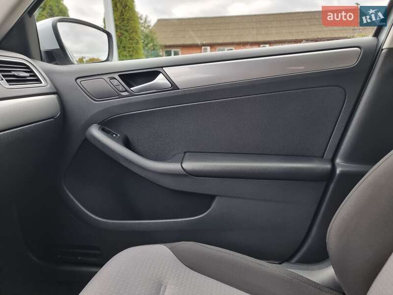 Седан Volkswagen Jetta 2017 в Виннице