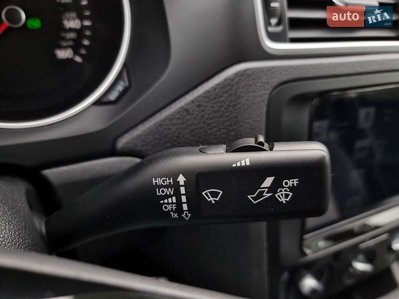 Седан Volkswagen Jetta 2017 в Виннице