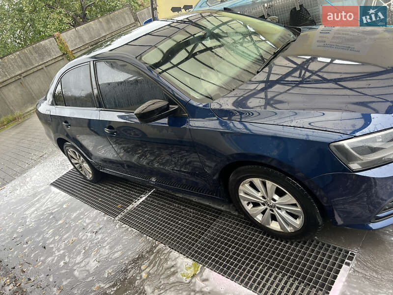 Седан Volkswagen Jetta 2013 в Львове фото 2 Седан Volkswagen Jetta 2013 в Львове
