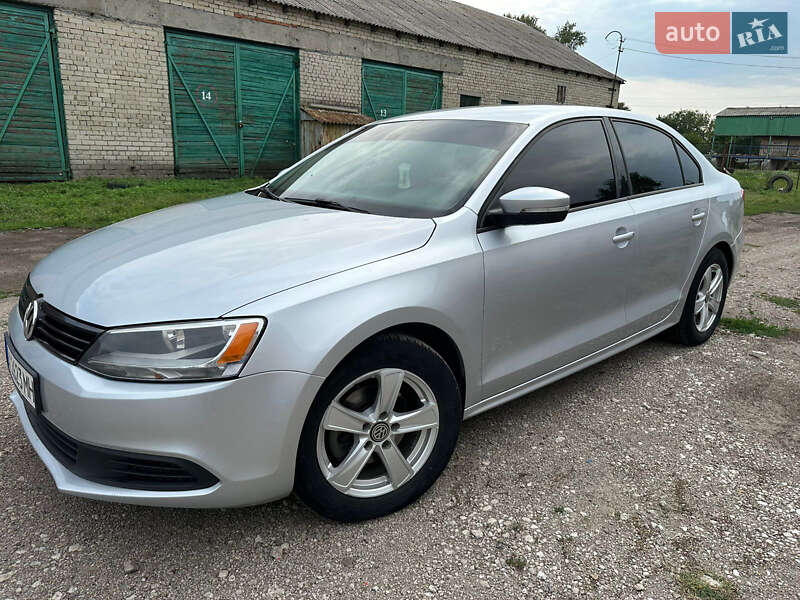 Седан Volkswagen Jetta 2014 в Сахновщине фото Седан Volkswagen Jetta 2014 в Сахновщине