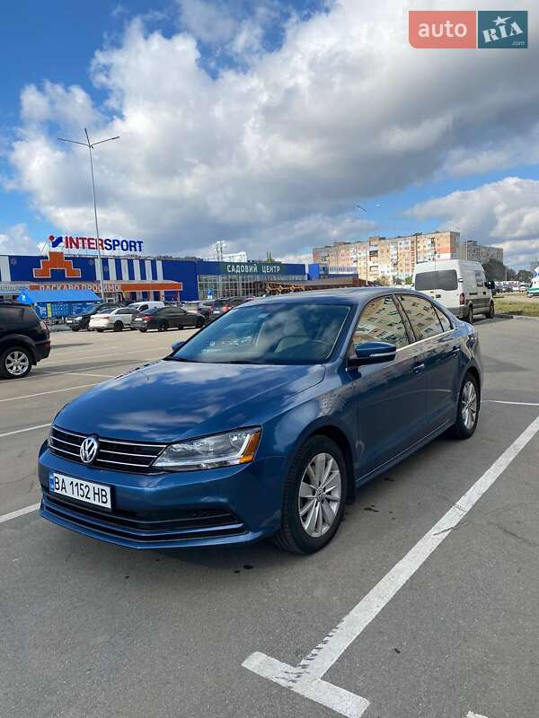 Седан Volkswagen Jetta 2016 в Кропивницком