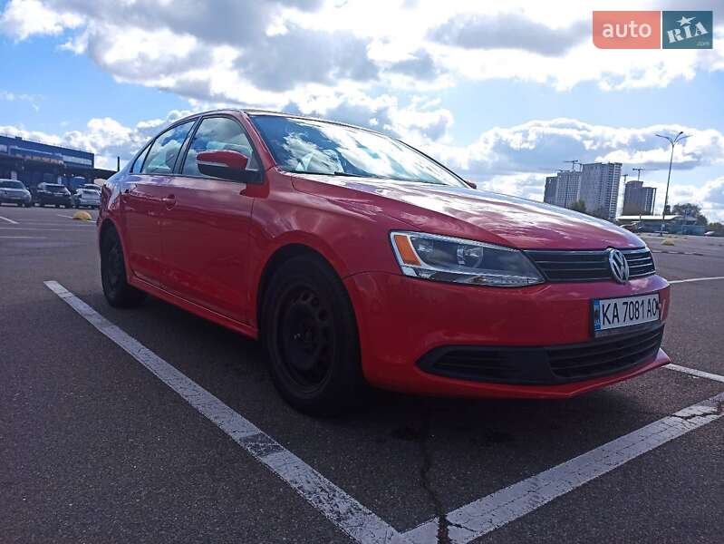 Седан Volkswagen Jetta 2014 в Києві