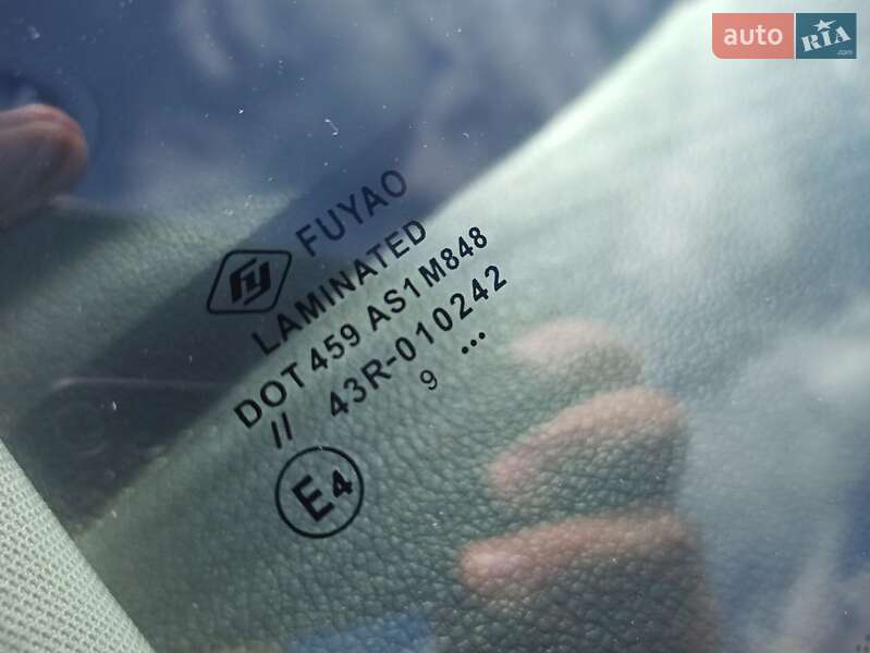 Седан Volkswagen Jetta 2014 в Києві