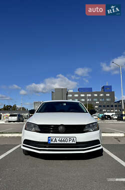 Седан Volkswagen Jetta 2014 в Киеве