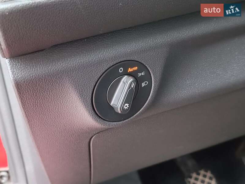 Седан Volkswagen Jetta 2019 в Харкові