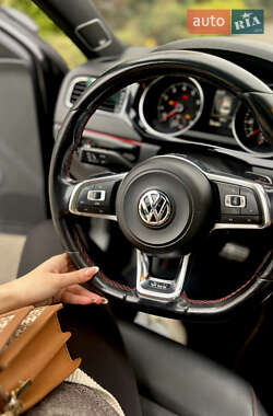 Седан Volkswagen Jetta 2016 в 
